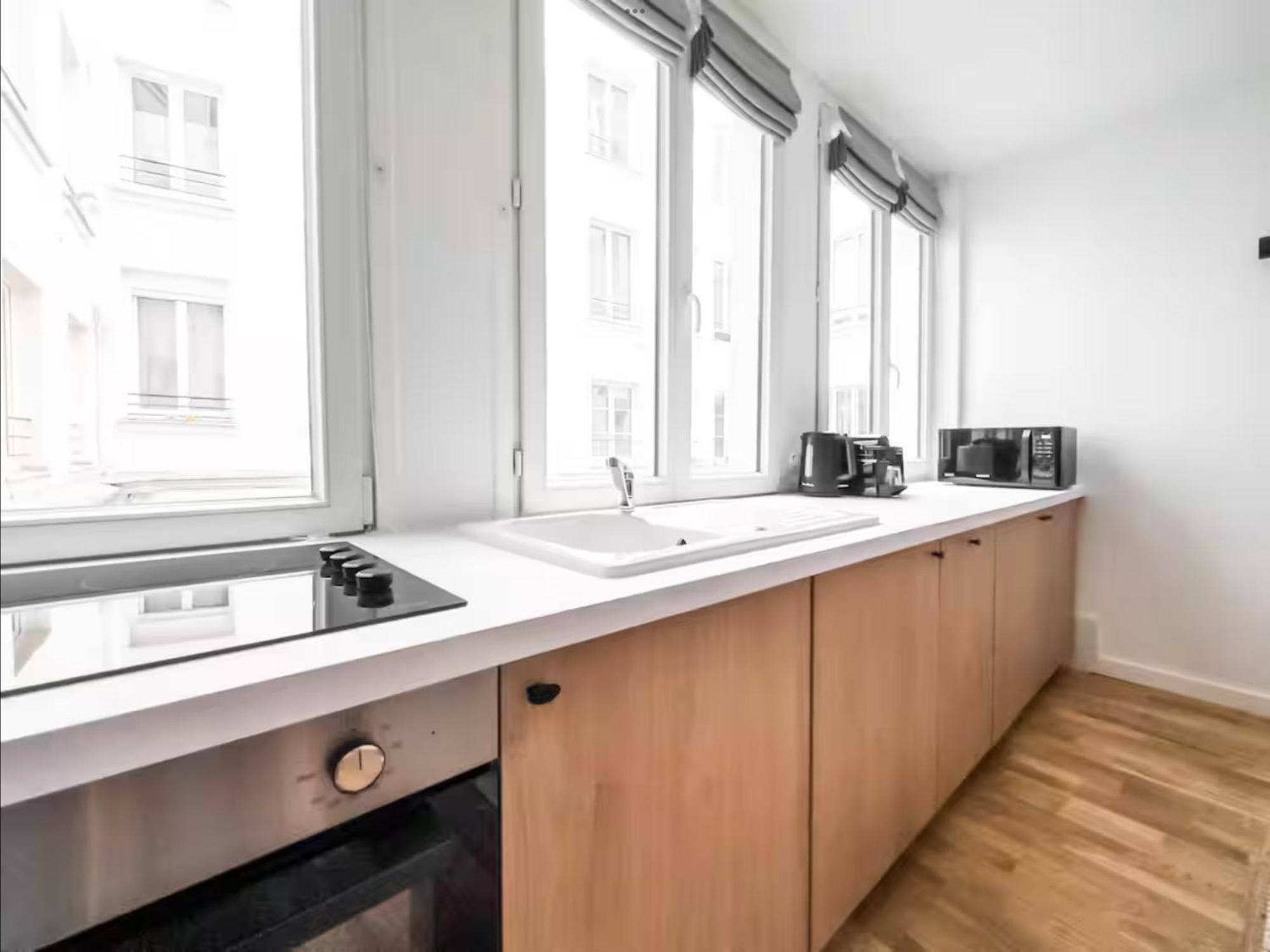Suite-appartement 4stars Pour 6 A 10 Min Du Marais Appartement